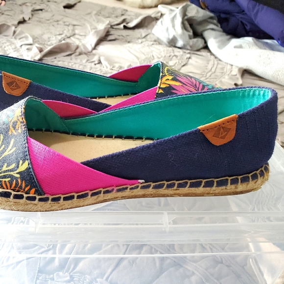 Tropical Sperry Boat Moccasions - Picture 2 of 5